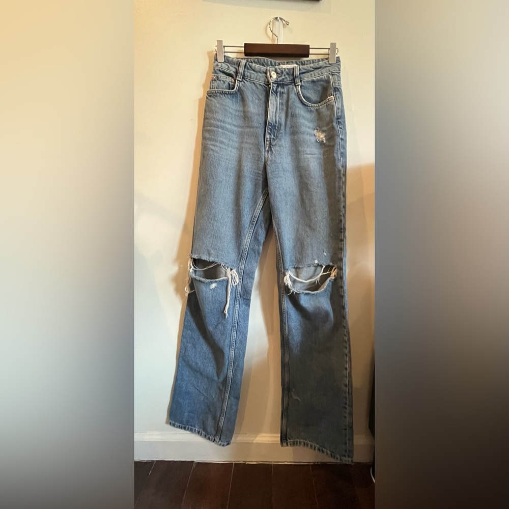 Zara High Rise Wide Leg Jeans, US size 4, lightly distressed style, medium wash